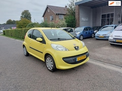 Peugeot 107 - 1.0-12V XR