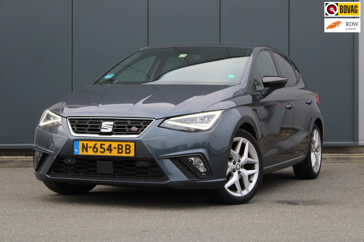 SEAT Ibiza - 1.0 TSI FR Business Intense 1.0 TSI FR Business Intense, Camera, CarPlay, PDC, Cruise Control, LM-velgen - AutoWereld.nl