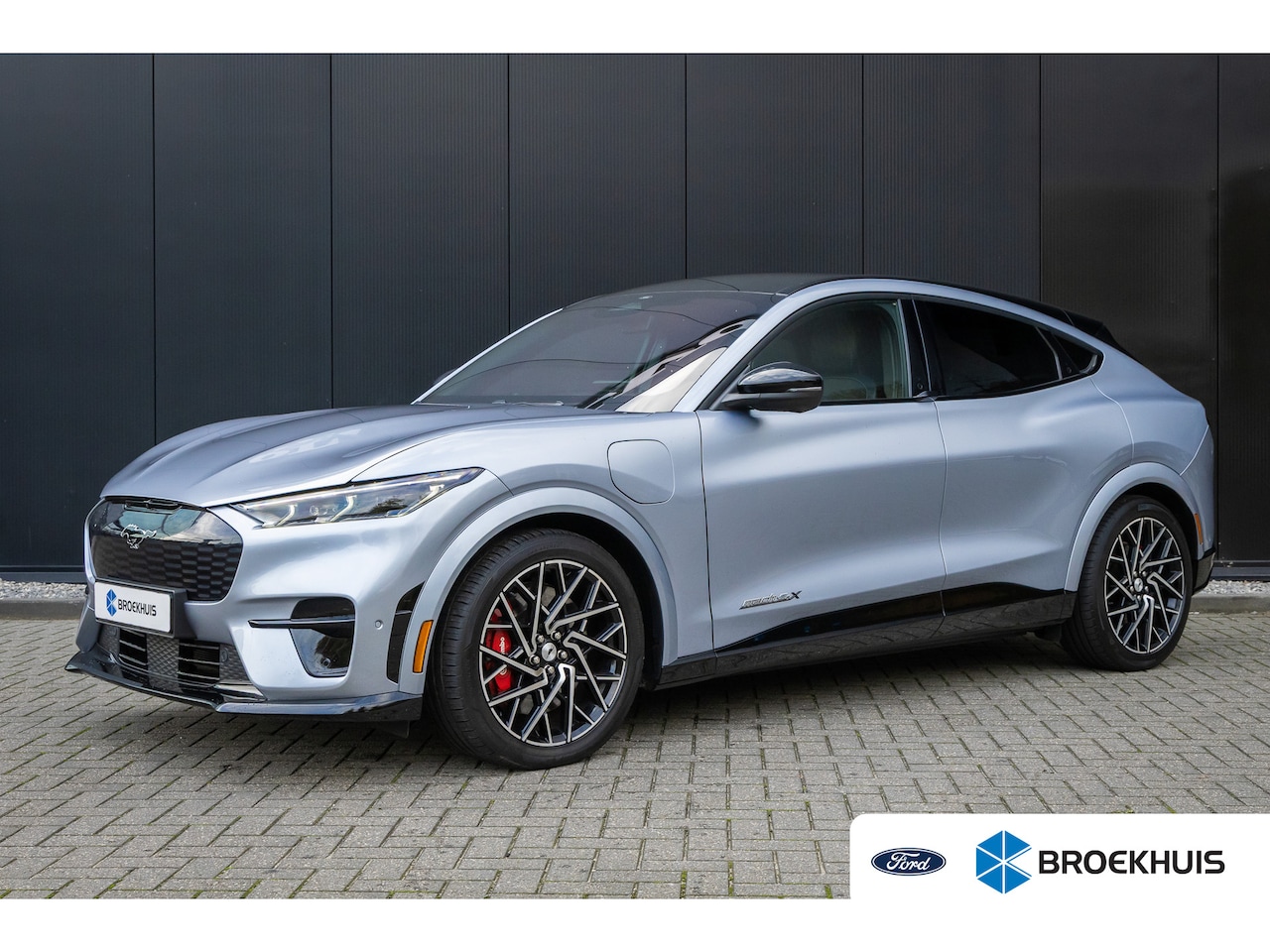 Ford Mustang Mach-E - GT Extended AWD 98 kWh | Pano-dak | 360 Camera | B&O audio | Standkachel | Elektrische Kle - AutoWereld.nl