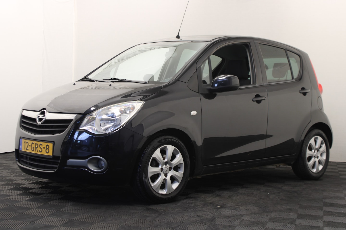 Opel Agila - 1.2 Enjoy 1.2 Enjoy - AutoWereld.nl