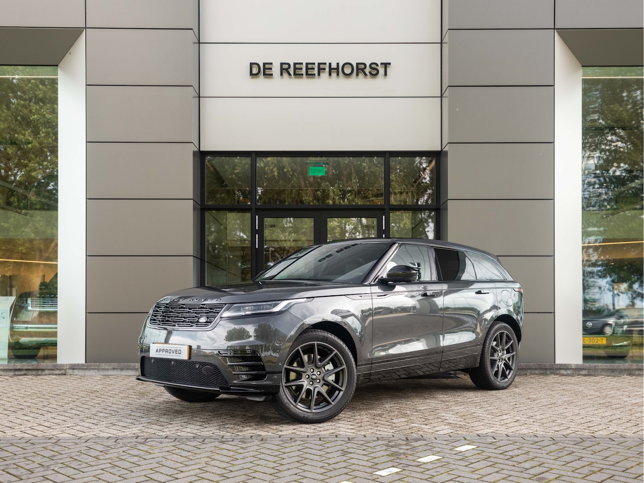Land Rover Range Rover Velar - P400e AWD Graphite Edition PHEV | Driver Assist Pack | Panoramisch schuif-/kanteldak | Thu - AutoWereld.nl