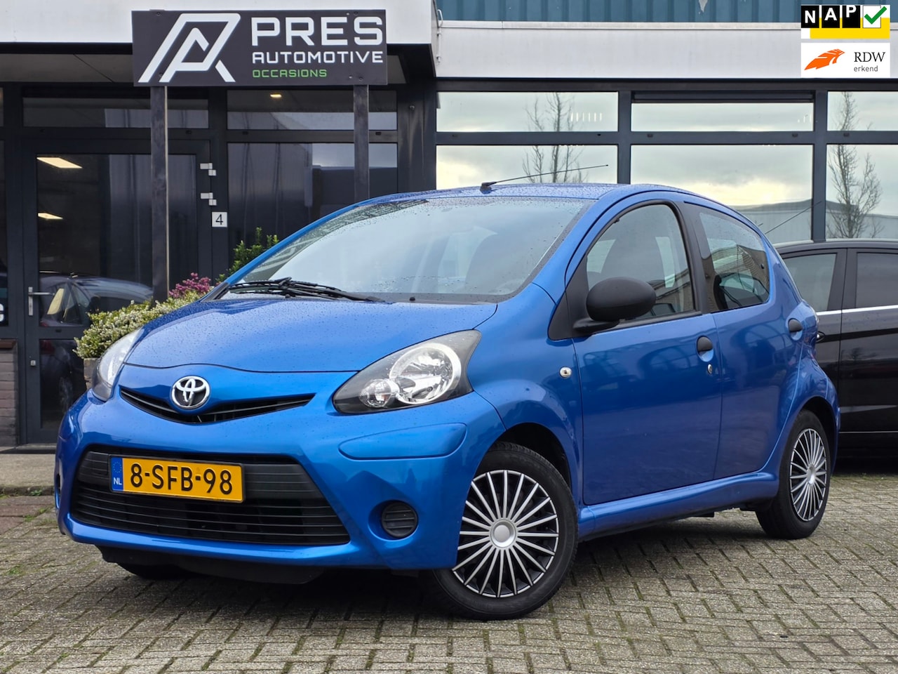 Toyota Aygo - 1.0 VVT-i Now |AIRCO|ELEKTRISCHE RAMEN|CDV - AutoWereld.nl