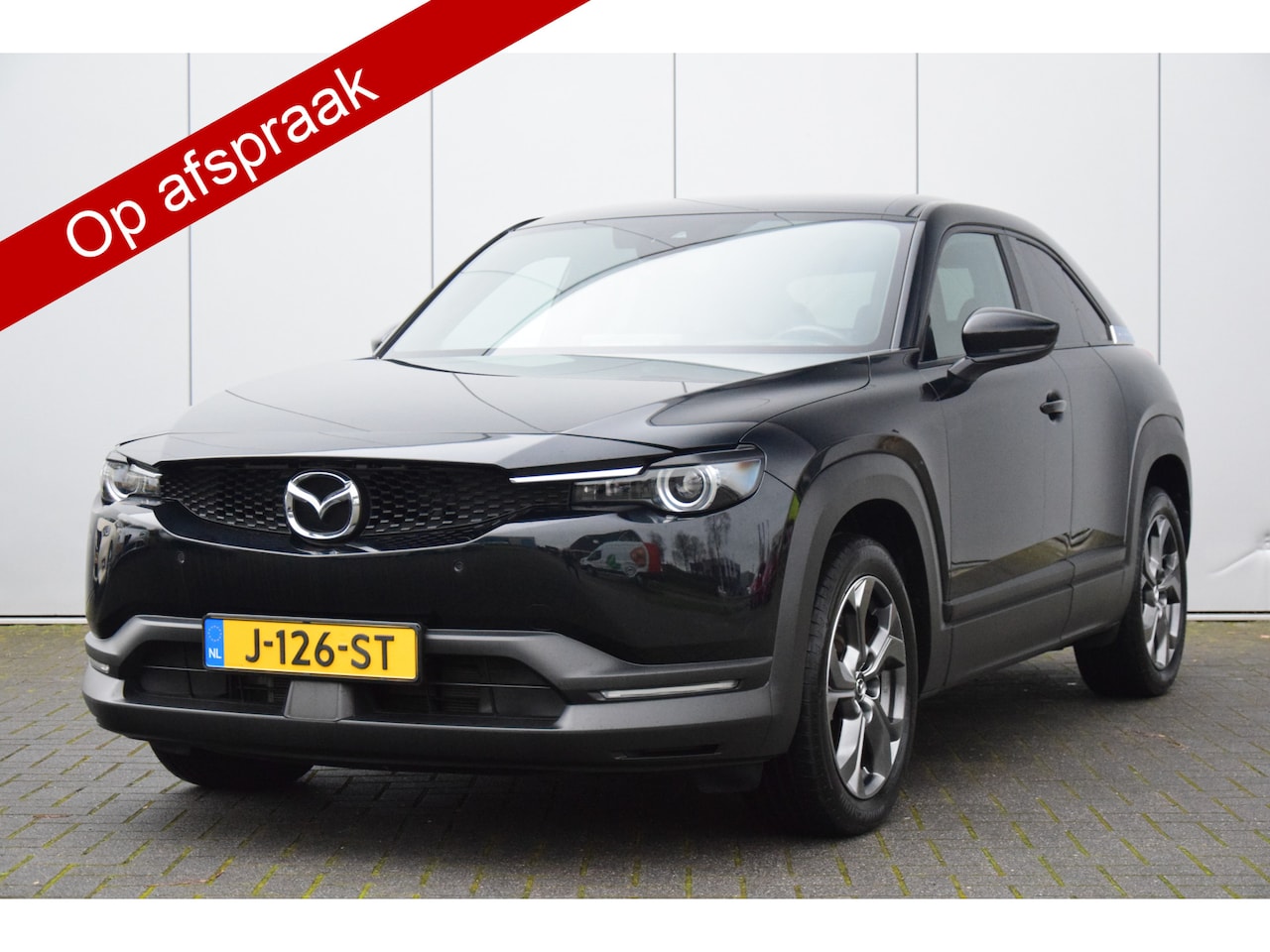 Mazda MX-30 - e-SkyActiv 145 First Edition 36 kWh HU Led Navi Priv/Glass - AutoWereld.nl