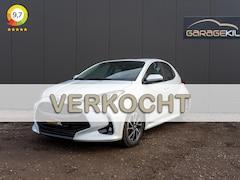Toyota Yaris - 1.5 Hybrid Comfort Dealer onderh. / Metallic / Parkeersensoren / Camera / LED / Stoelverw.