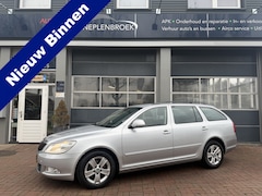 Skoda Octavia Combi - 1.6 TDI Greenline Business Line Bj 2010 | Bj 2010 | Navi | Trekhaak | PDC | Cruise | Apk 0