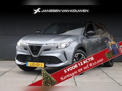 Alfa Romeo Junior - 1.2 Turbo Hybrid Ibrida Speciale / Direct leverbaar / Sportpack / Panoramadak