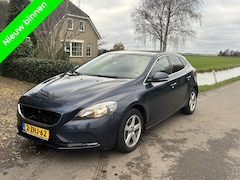 Volvo V40 - 2.0 D4 191PK PDC Good Car Momentum Bns