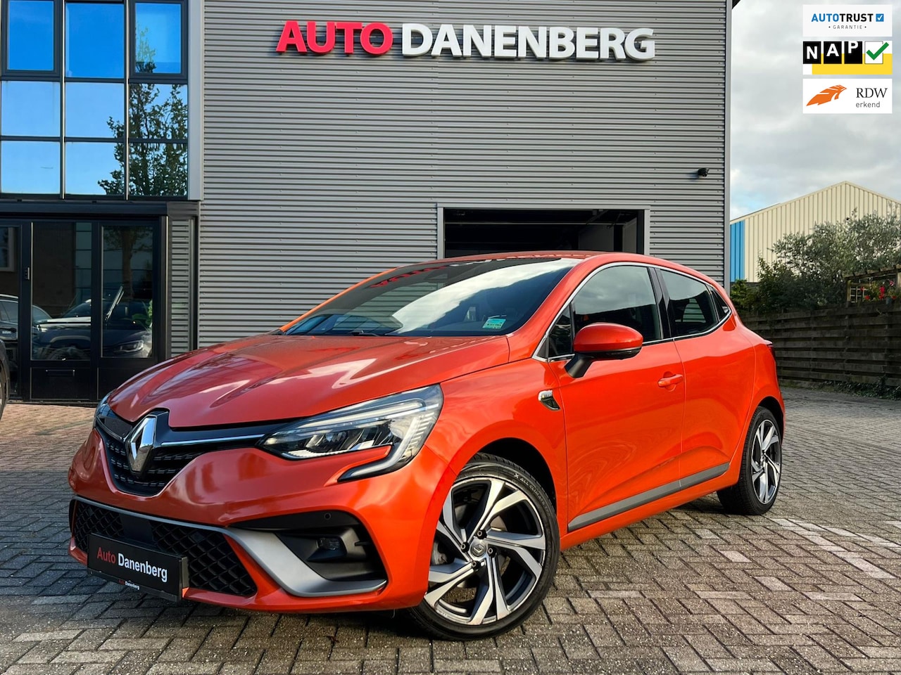Renault Clio - 1.3 TCe R.S. Line !! Full OPTIES GARANTIE - AutoWereld.nl