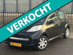 Peugeot 107 - 1.0 / APK / 2V XR