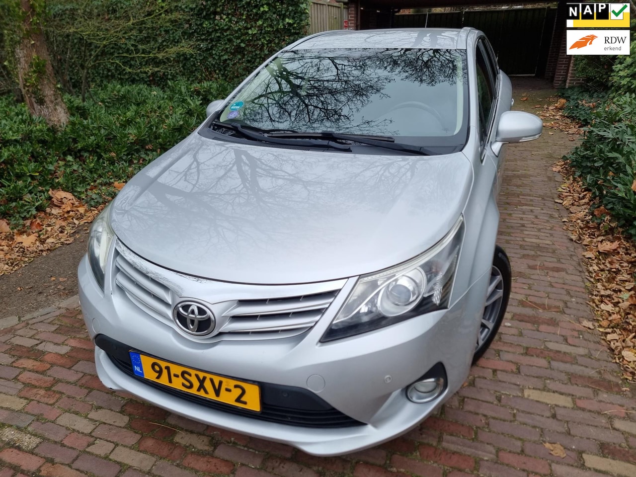 Toyota Avensis Wagon - 2.0 VVTi Dynamic Business Automaat - AutoWereld.nl