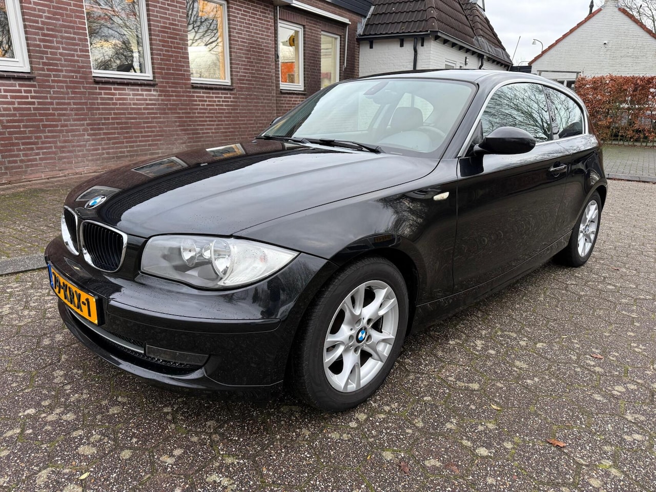 BMW 1-serie - 116i High Executive 116i High Executive | 122pk - AutoWereld.nl