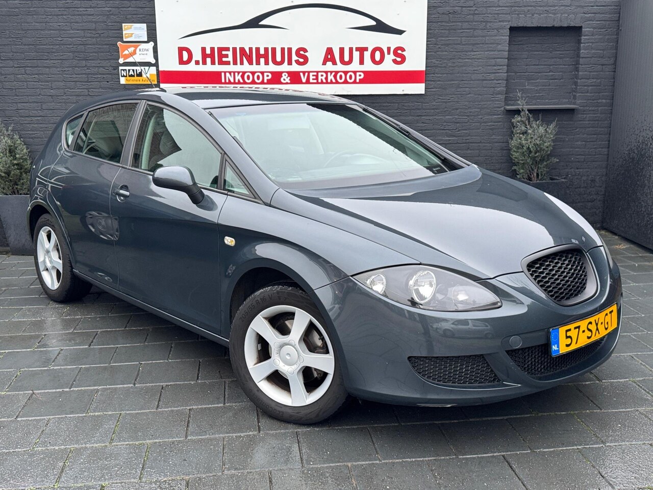 SEAT Leon - 1.6 75KW Reference *RIJD PERFECT* - AutoWereld.nl