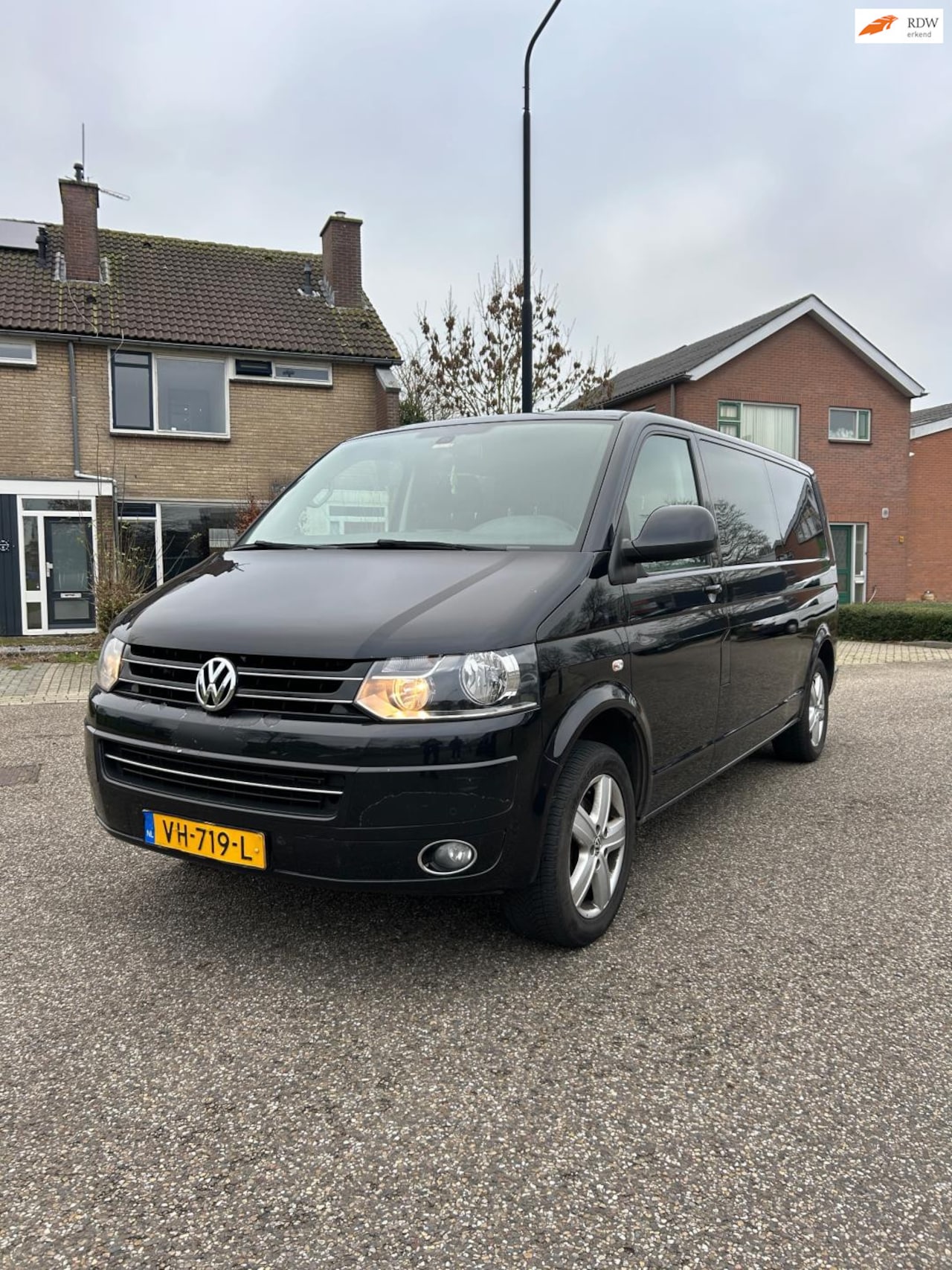 Volkswagen Transporter - 2.0 TDI L2H1 DC | DSG | Navi | 180PK | 6 Personen - AutoWereld.nl