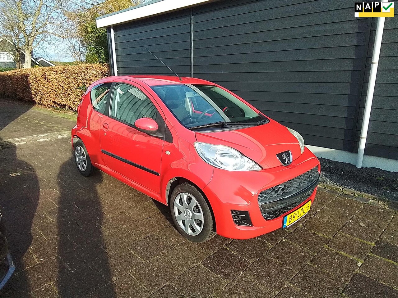Peugeot 107 - 1.0-12V Urban Move met Airco Toereteller Elektrisepakket met nap km - AutoWereld.nl