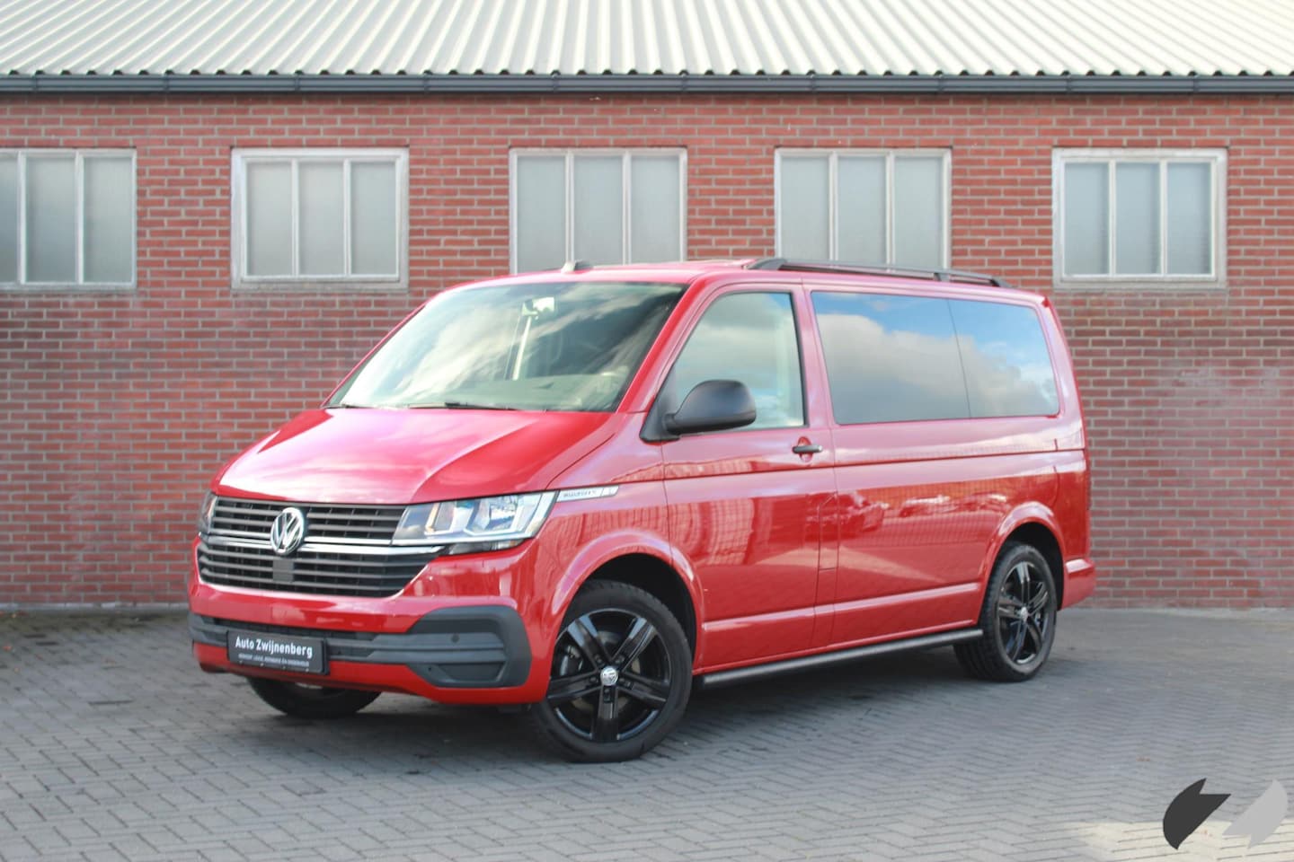 Volkswagen Transporter Multivan - 2.0 TDI L1H1 Comfortline | 7 zitplaatsen | laag wegenbelastingtarief - AutoWereld.nl