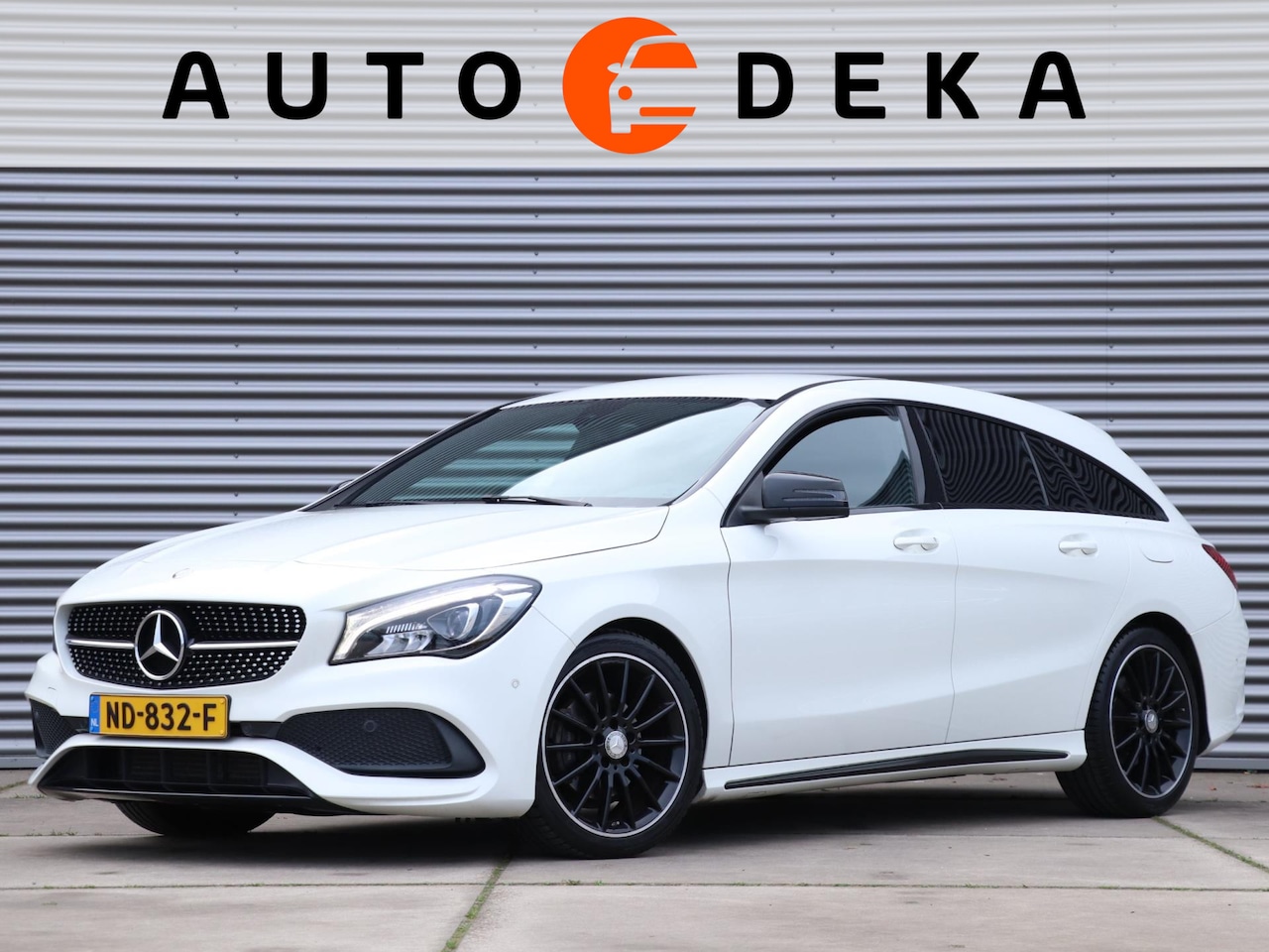 Mercedes-Benz CLA-klasse Shooting Brake - 180 AMG Night *Leder/Alcantara*Parkeersens.* - AutoWereld.nl