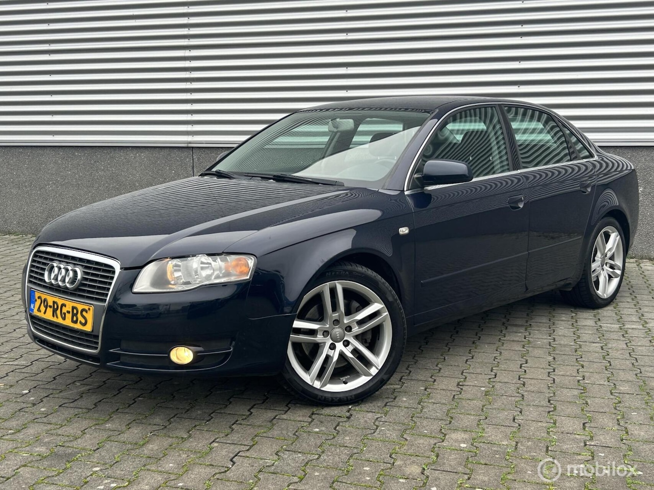 Audi A4 Limousine - 3.2 FSI - AutoWereld.nl
