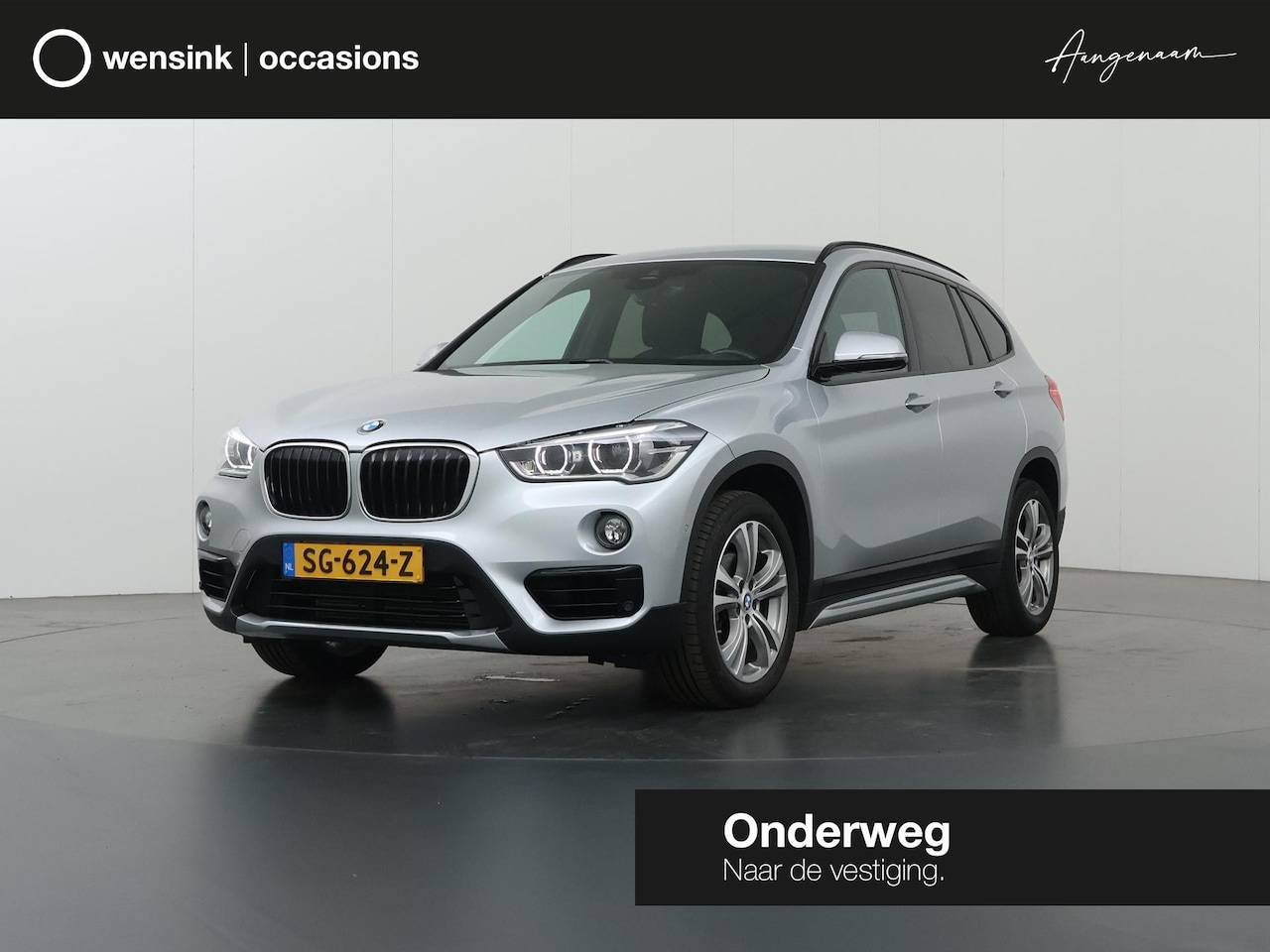 BMW X1 - sDrive18i Executive | Sportline | Sportstoelen | Navigatie | Parkeercamera | Stoelverwarmi - AutoWereld.nl