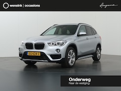 BMW X1 - sDrive18i Executive | Sportline | Sportstoelen | Navigatie | Parkeercamera | Stoelverwarmi