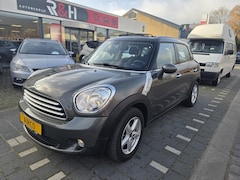 MINI Countryman - 1.6 Cooper Chili elektrisch panoramadak, clima, stoelverwarming, navigatie, enz