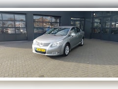 Toyota Avensis - 1.8 VVTi Dynamic Business Special
