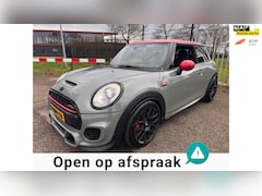 MINI John Cooper Works - Manhart F300 Remus Sparco Kanon