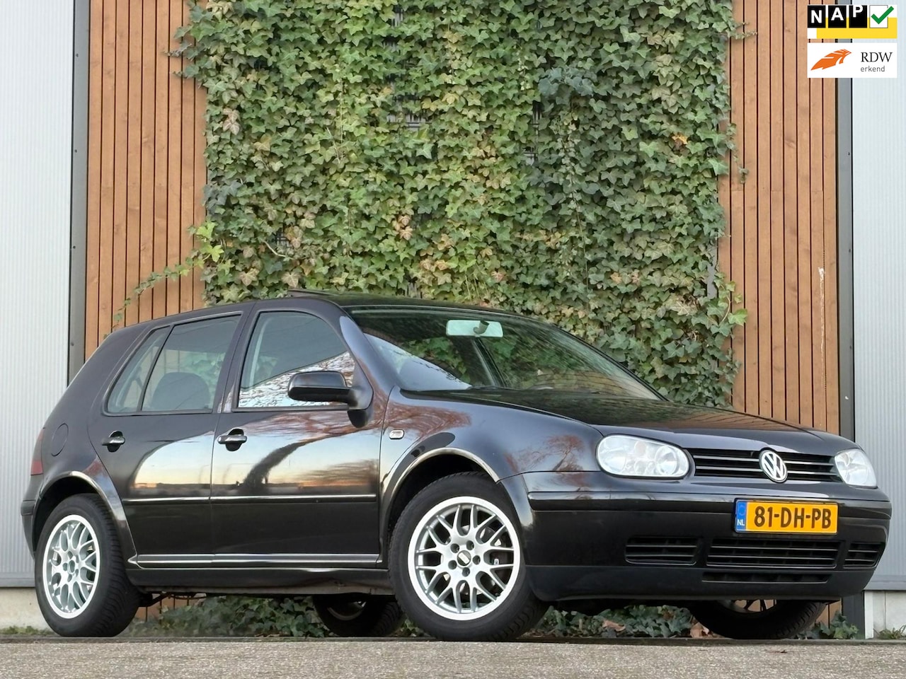 Volkswagen Golf - 1.6 Highline|PANO|DISTRB. RIEM VERVGN.|BBS WIELEN - AutoWereld.nl