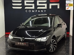 Volkswagen Golf - 1.5 eTSI Pano Keyless H&K IQ Camera