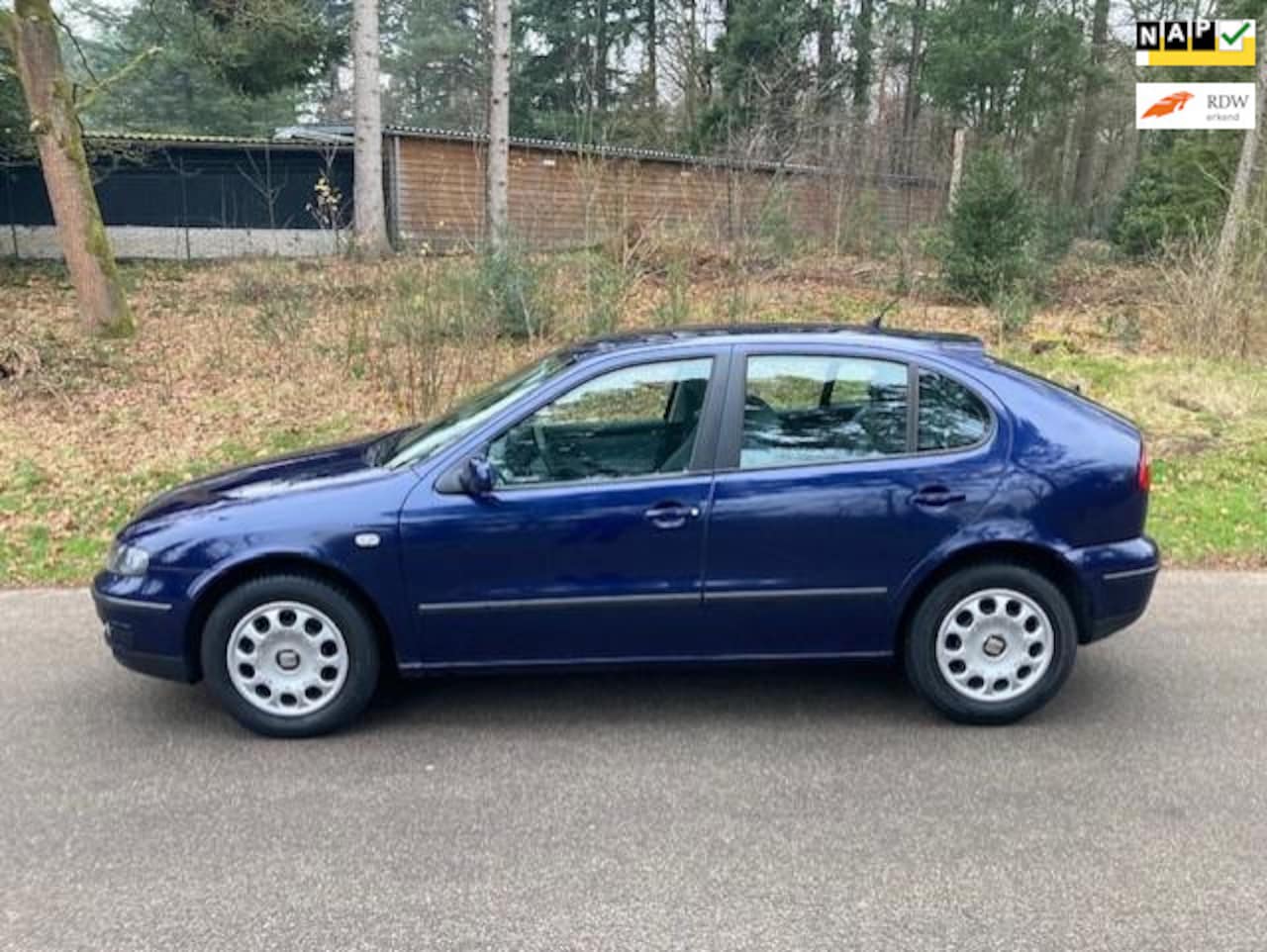 SEAT Leon - 1.8-20V AUT 5 DRS Airco Cruise Apple Carplay - AutoWereld.nl