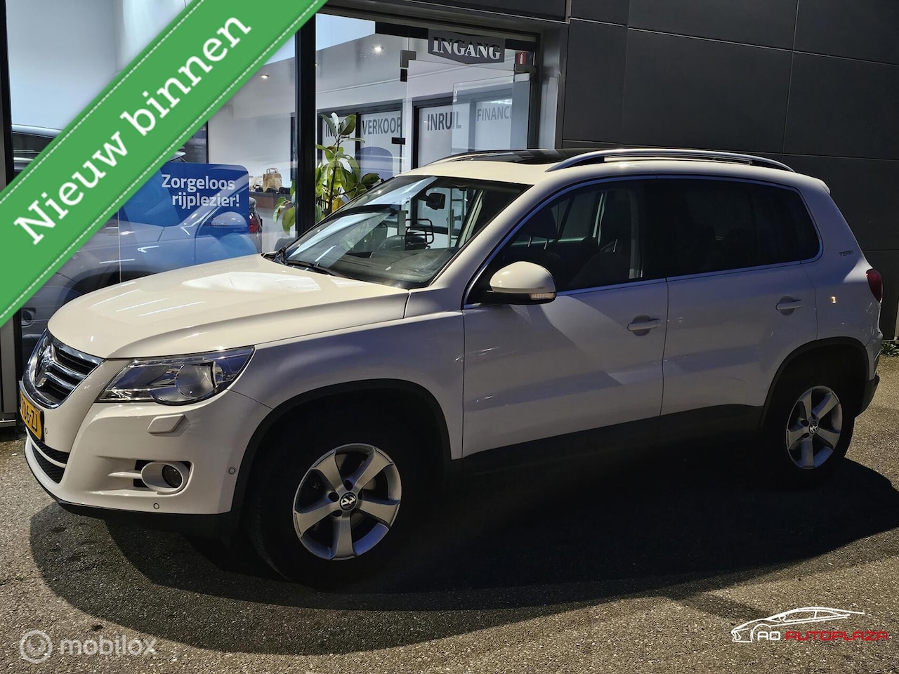 Volkswagen Tiguan - 1.4 TSI Sport&Style Panorama/PDC LEES TEKST - AutoWereld.nl