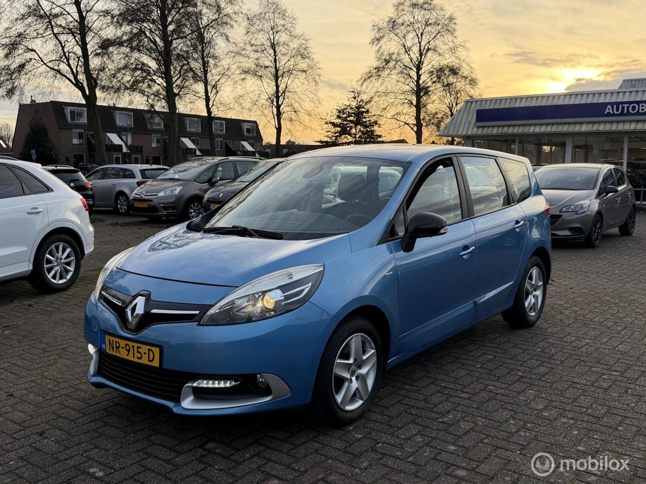 Renault Grand Scénic - 1.5 dCi Limited 7Persoon|Clima|Cruise|Navi| - AutoWereld.nl