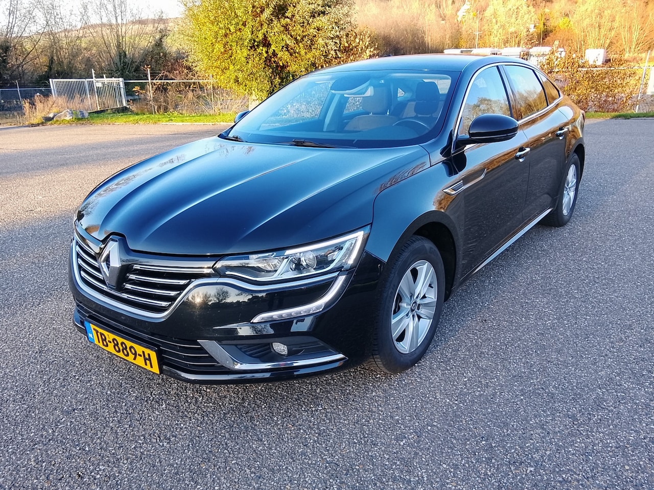 Renault Talisman - 1.6 TCe Limited afneembare trekhaak, massagestoel - AutoWereld.nl