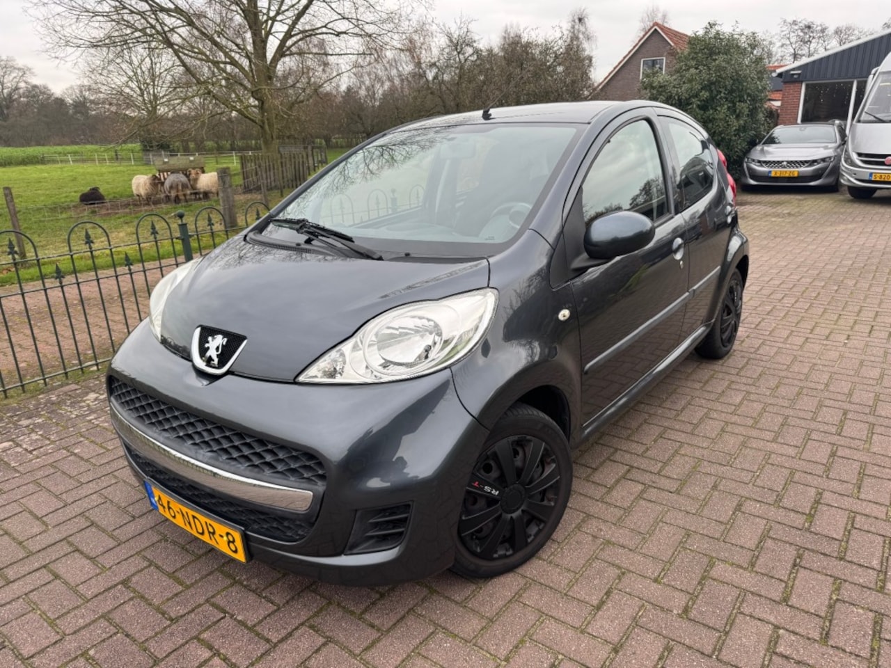 Peugeot 107 - 1.0-12V Urban Move *AIRCO*Elektrisch pakket - AutoWereld.nl