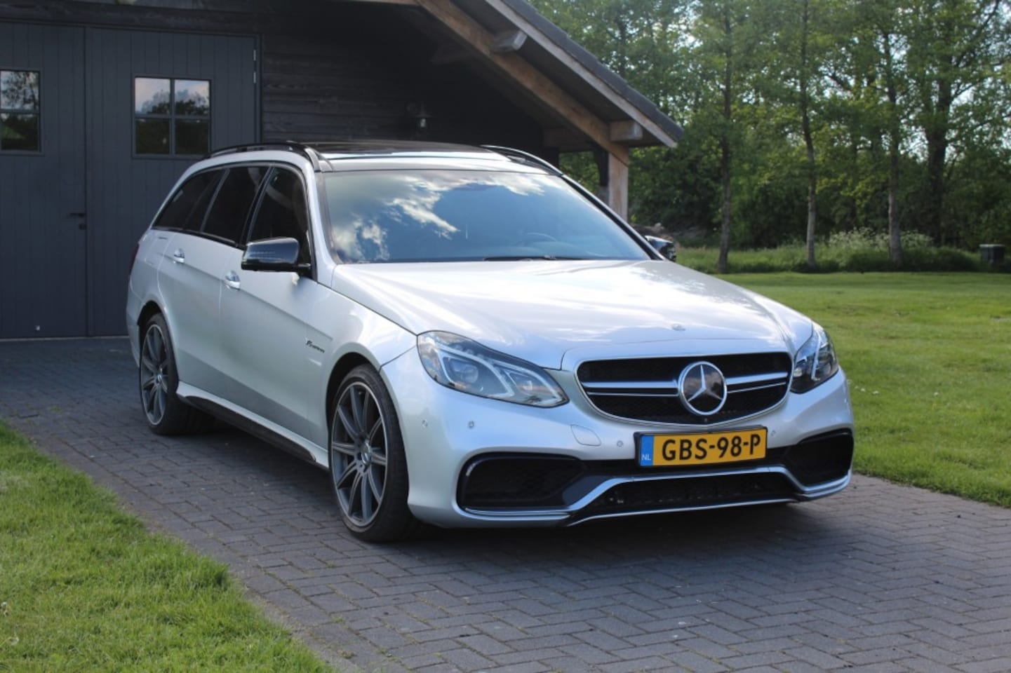 Mercedes-Benz E-klasse Estate - E63 S AMG estate Wolf im Schafspelz - AutoWereld.nl