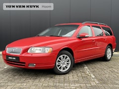Volvo V70 - 2.4 Edition / Bi Xenon / Pdc / Stoelverwarming /
