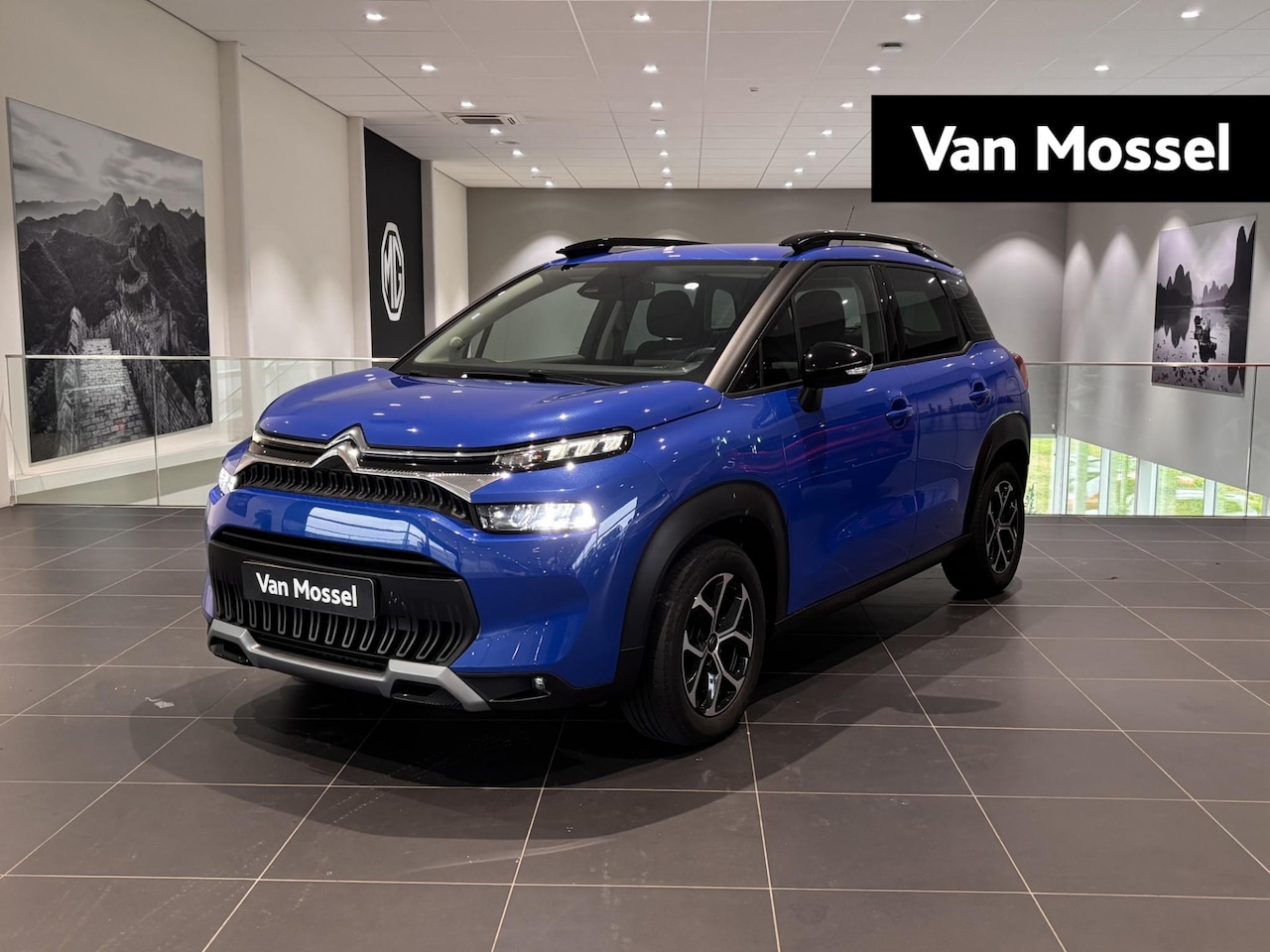 Citroën C3 Aircross - 1.2 PureTech Shine Cruise Control | Apple Carplay/ AdriodAuto | Achteruitrijcamera - AutoWereld.nl
