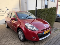 Renault Clio Estate - 1.2-16V Collection Nieuwe APK, Airco