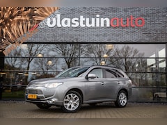 Mitsubishi Outlander - 2.0 PHEV Instyle+ , Schuif/kanteldak, Trekhaak, Achteruitrijcamera, Leder,