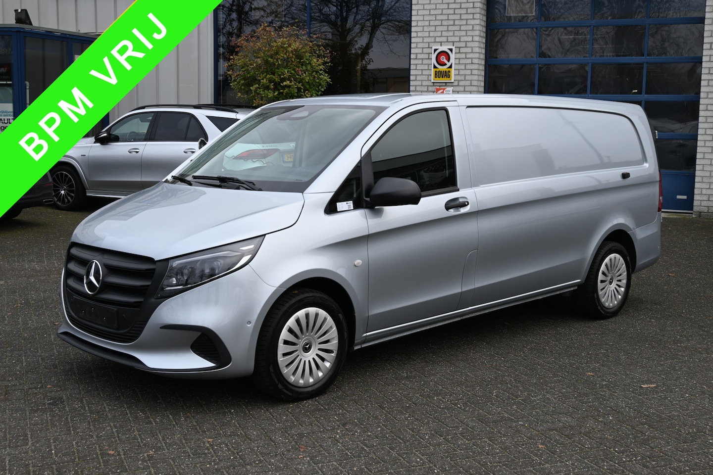 Mercedes-Benz Vito - 116 CDI L3 Pro/Select 2500Kg Trekhaak, Bumpers in kleur, Navigatie en Smartphone integrati - AutoWereld.nl