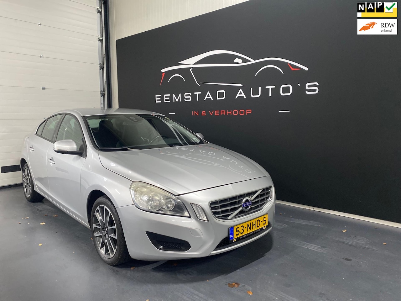 Volvo S60 - 2.0T Intro Edition Automaat - AutoWereld.nl