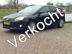 Ford Focus - 1.0 EcoBoost Titanium - Airco - Navigatie - 6 Bak