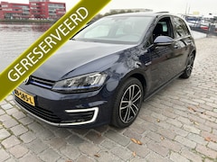 Volkswagen Golf - 1.4 TSI GTE panodak navi airco/ecc