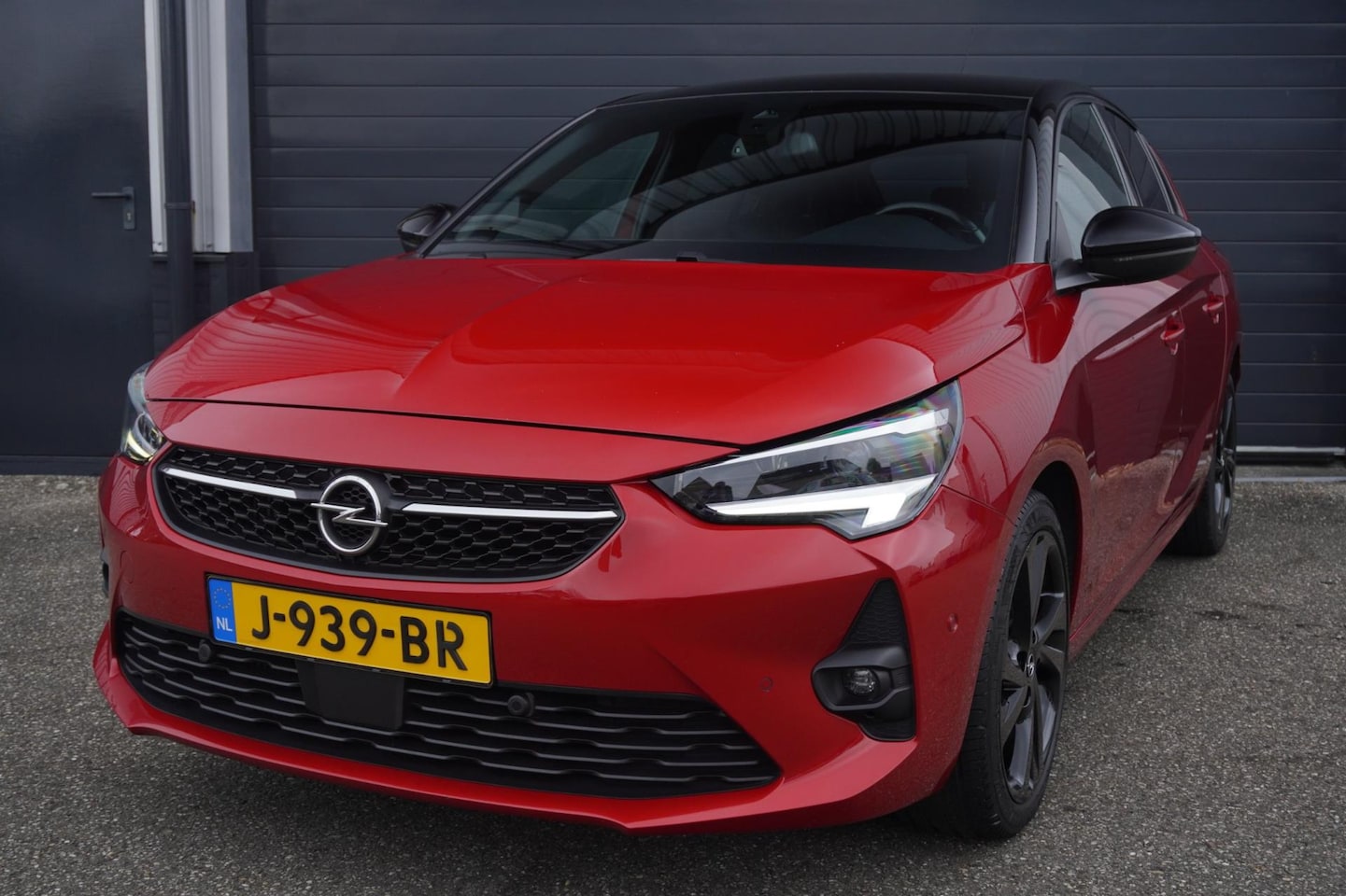 Opel Corsa - 1.2 GS Line | Aut. | Orig. NL| Volleder | Massagefunctie | 17" LMV - AutoWereld.nl