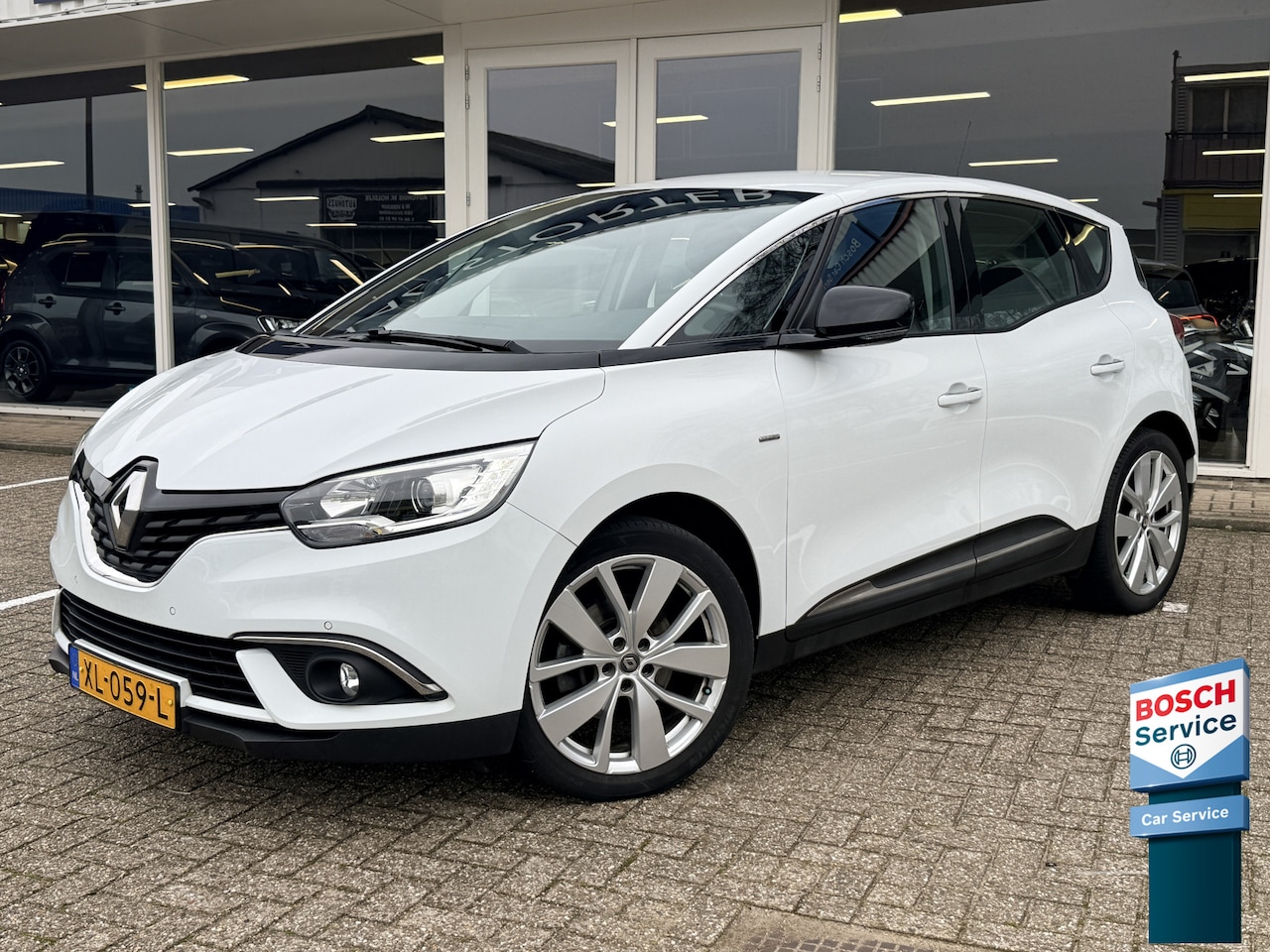 Renault Scénic - 1.3 TCe Limited | Keyless | Navi | Apple / Android | DAB + | PDC v+a | Cruise - AutoWereld.nl