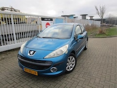 Peugeot 207 - 1.4-16V X-line