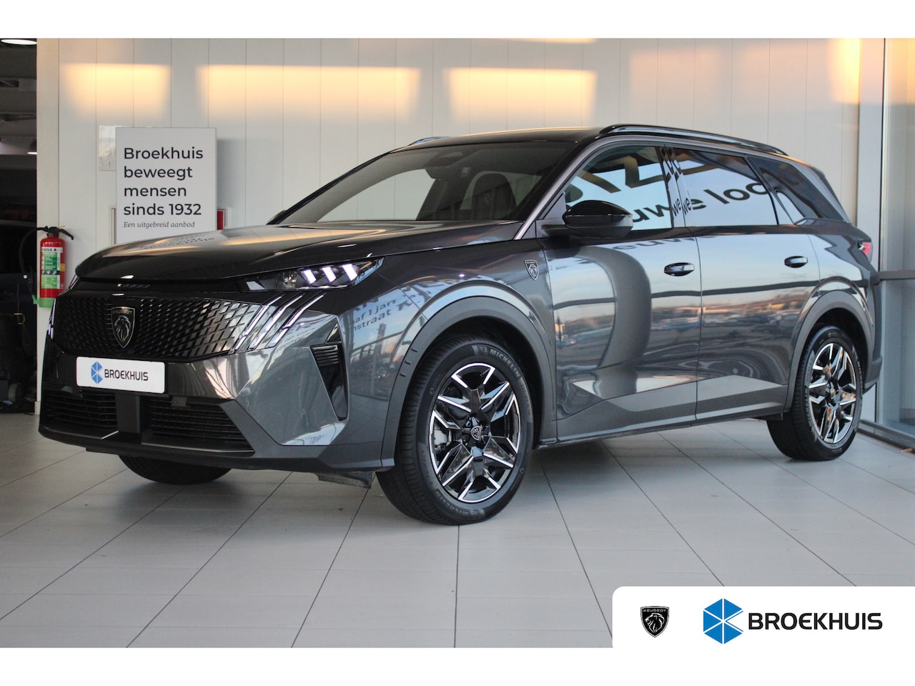 Peugeot 5008 - 1.2 Hybrid 145-PK GT e-DCS6 | CAMERA | ELEKTRISCHE ACHTERKLEP | STOEL + STUURVERWARMING | - AutoWereld.nl