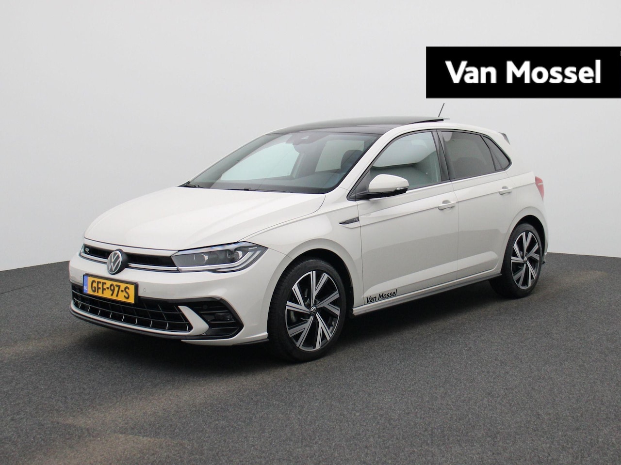 Volkswagen Polo - 1.0 TSI R-Line Business 95 PK DSG | Automaat | Navigatie | App-connect | Parkeersensoren | - AutoWereld.nl