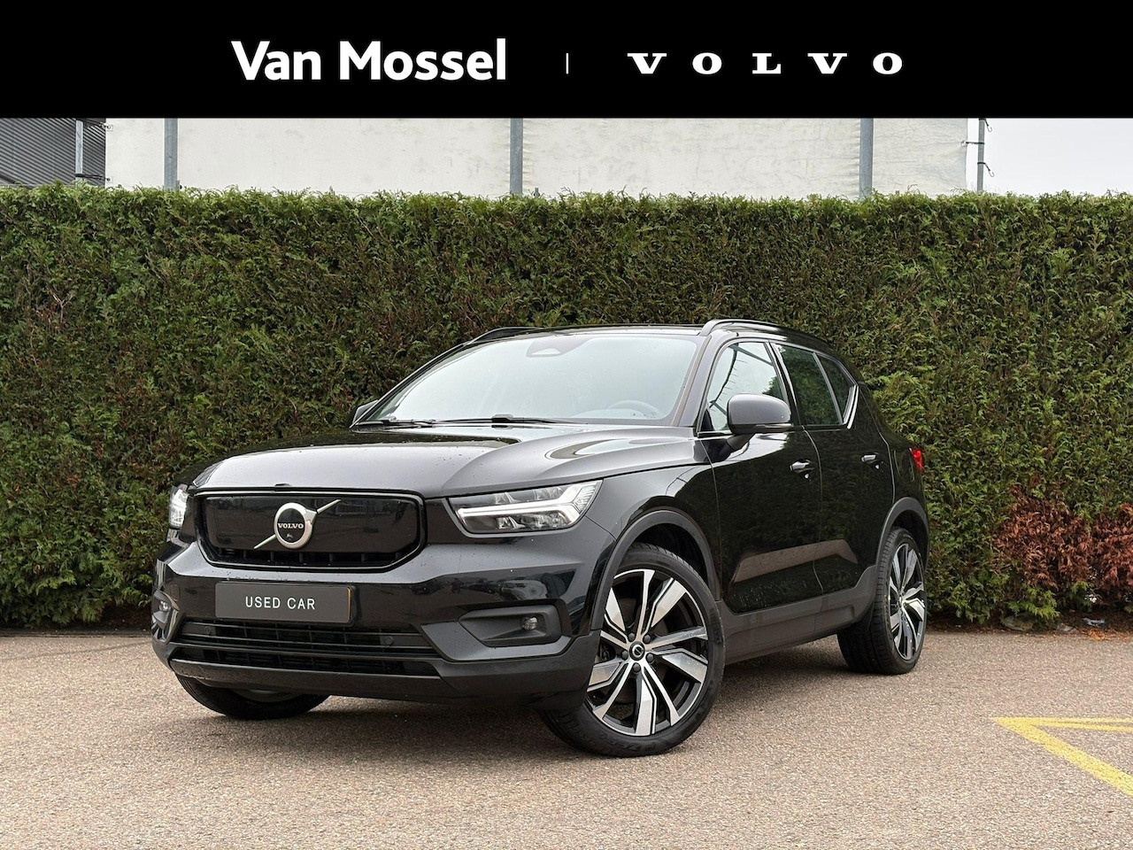 Volvo XC40 - Recharge P8 AWD R-Design | Panoramadak | Trekhaak | Harman/Kardon | - AutoWereld.nl