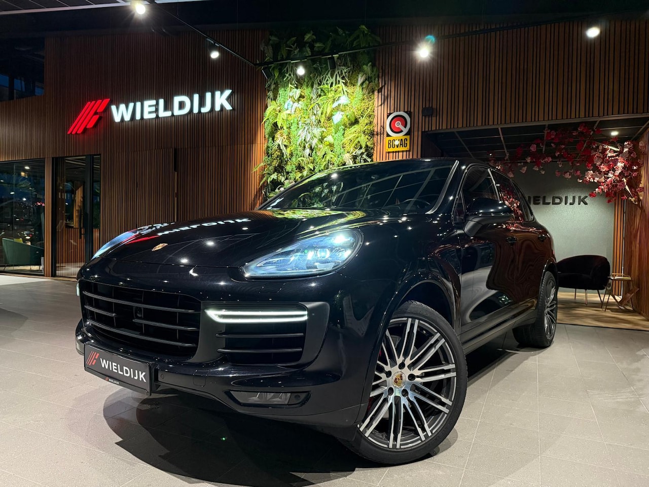 Porsche Cayenne - 4.8 Turbo 4.8 Turbo - AutoWereld.nl