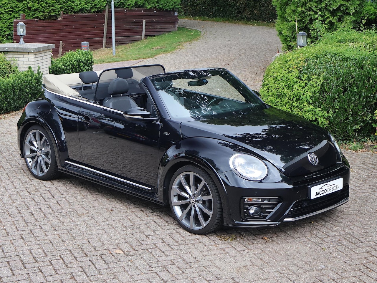 Volkswagen Beetle Cabriolet - 1.4 TSI R-Line 150pk - AutoWereld.nl